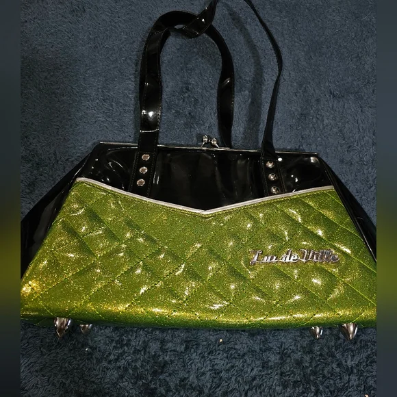 Lux de Ville Lime Green Sparkle Femma Fatale Kiss Lock Purse - Picture 1 of 14